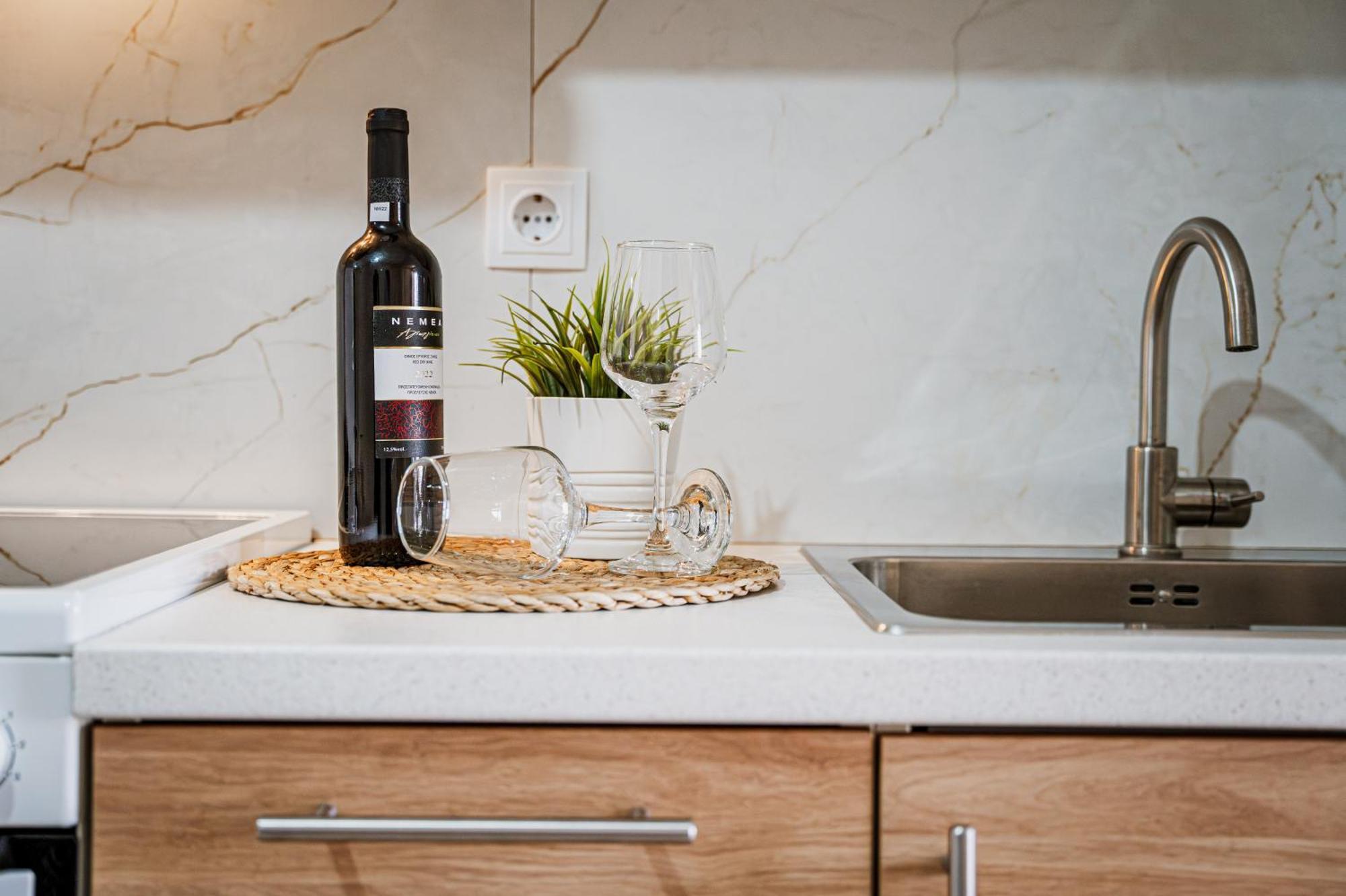 איגומניטסה Lilium Luxury Apartment מראה חיצוני תמונה